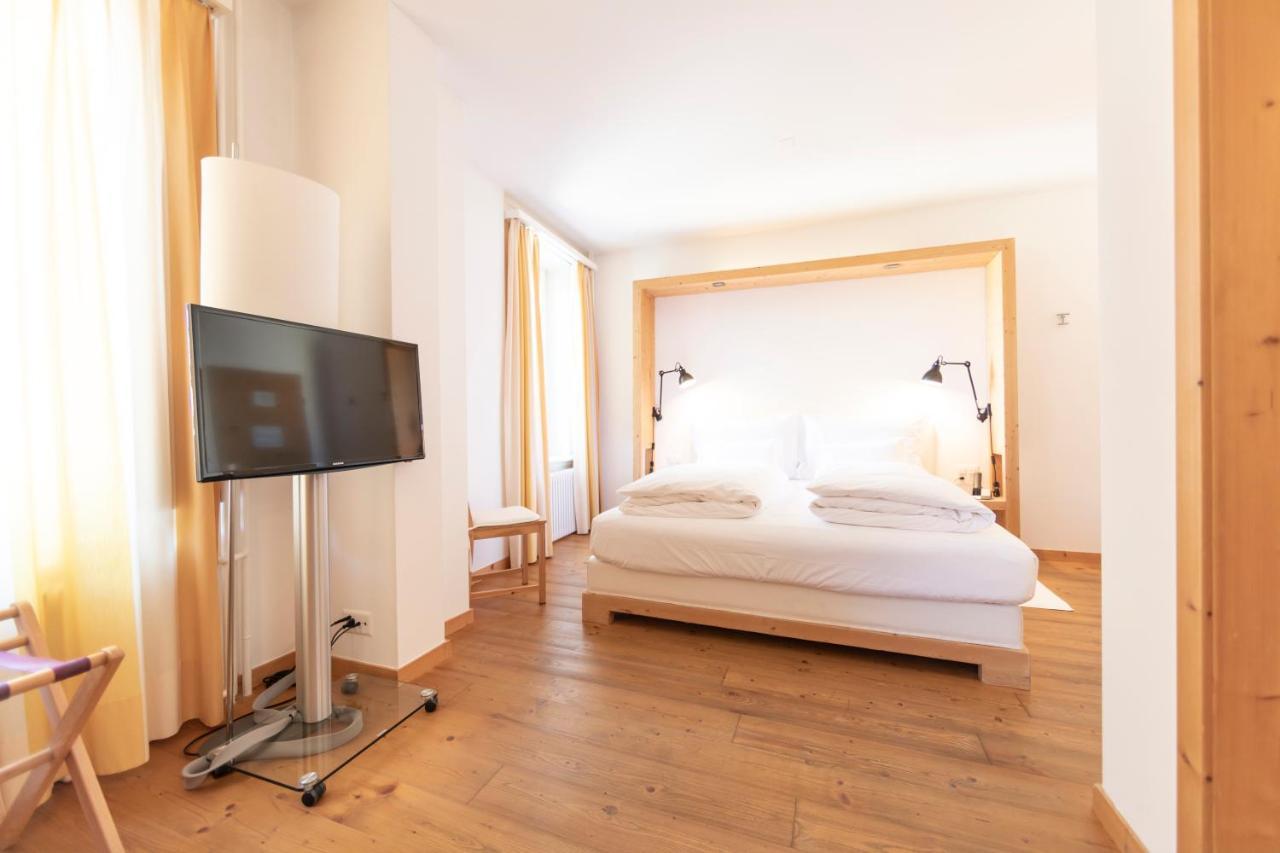 Hotel Mueller - Mountain Lodge ポントレジナ エクステリア 写真